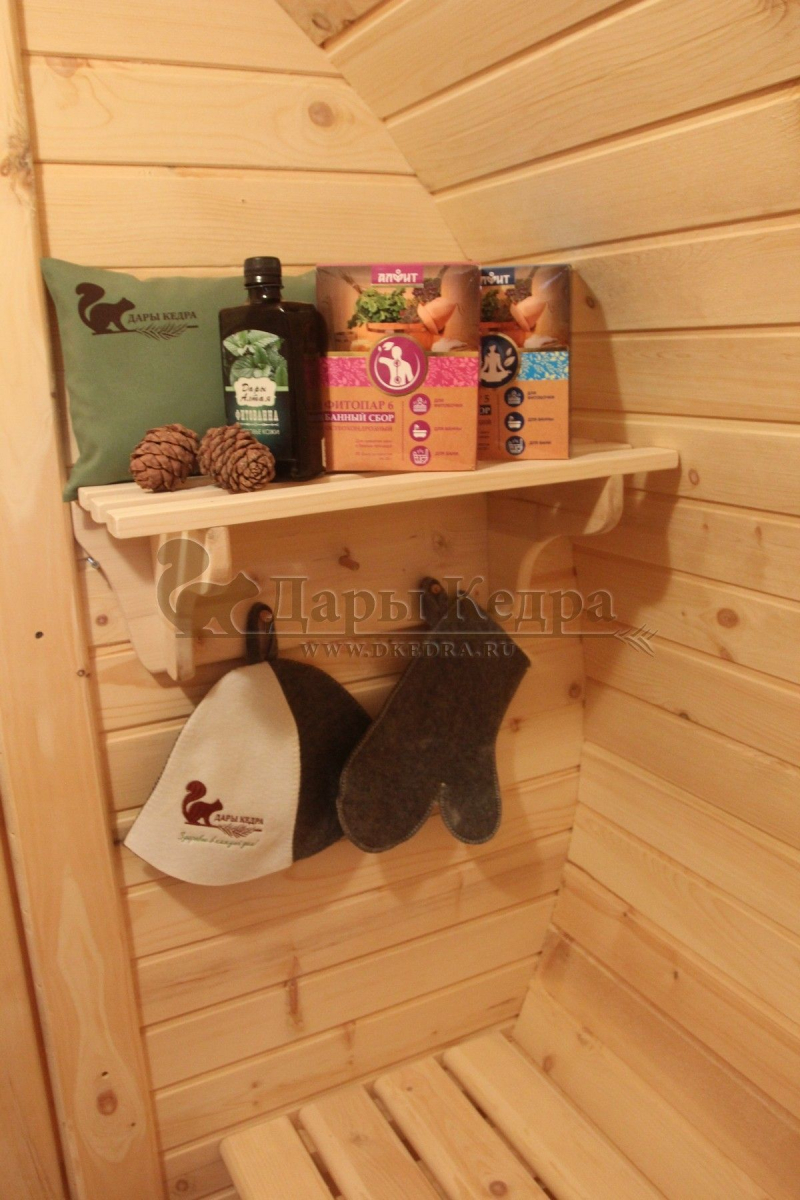 Вешалка с полкой из кедра